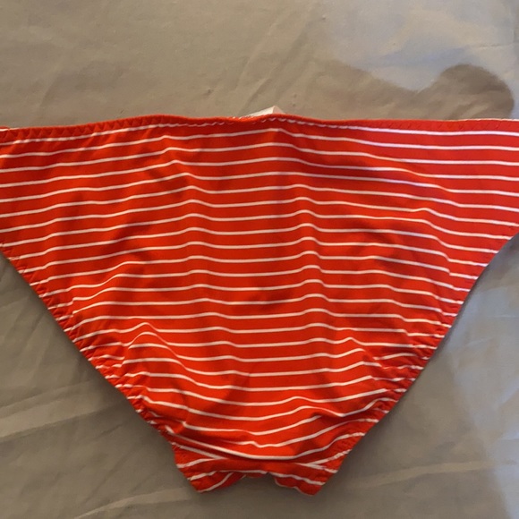 New Lands’ End bottoms - Picture 2 of 3